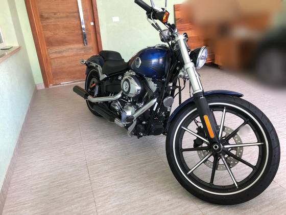 HARLEY-DAVIDSON CVO BREAKOUT HARLEY-DAVIDSON CVO BREAKOUT
